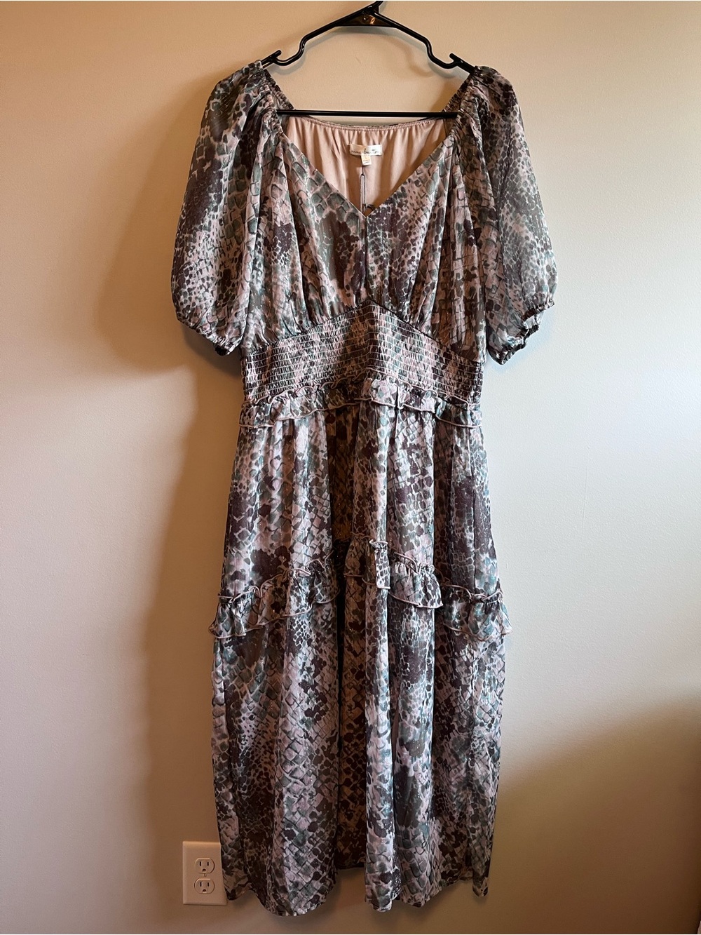 Nine Britton Boho Puff-Sleeve Midi Dress in Blush and Taupe Snake Print